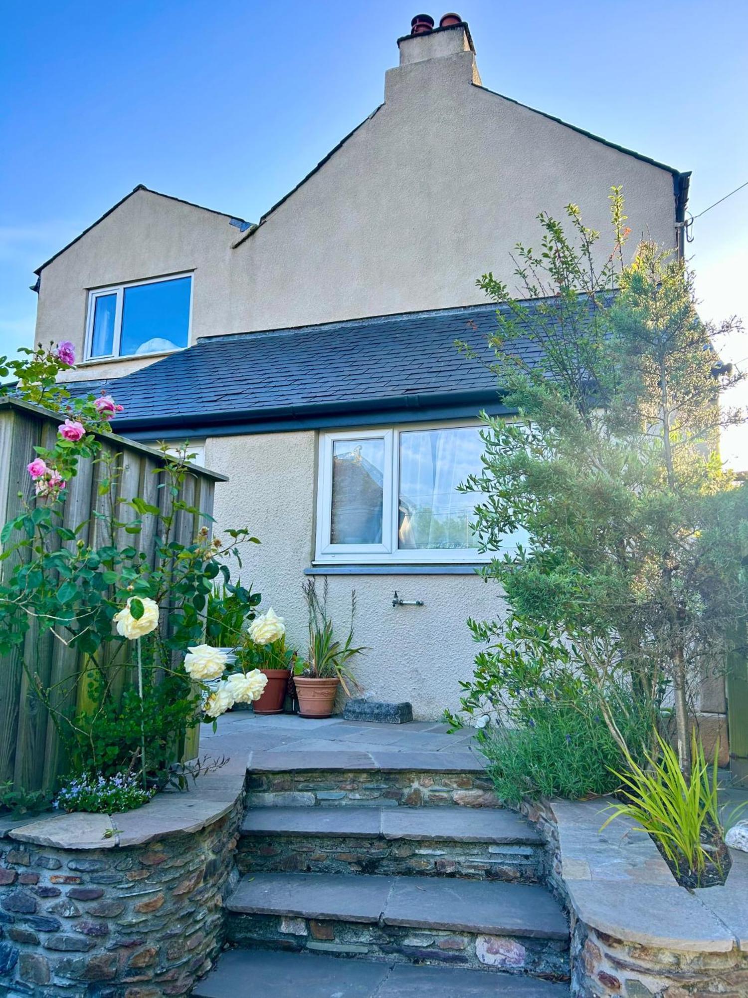 Spacious Cottage In The Village Of Wembury Extérieur photo